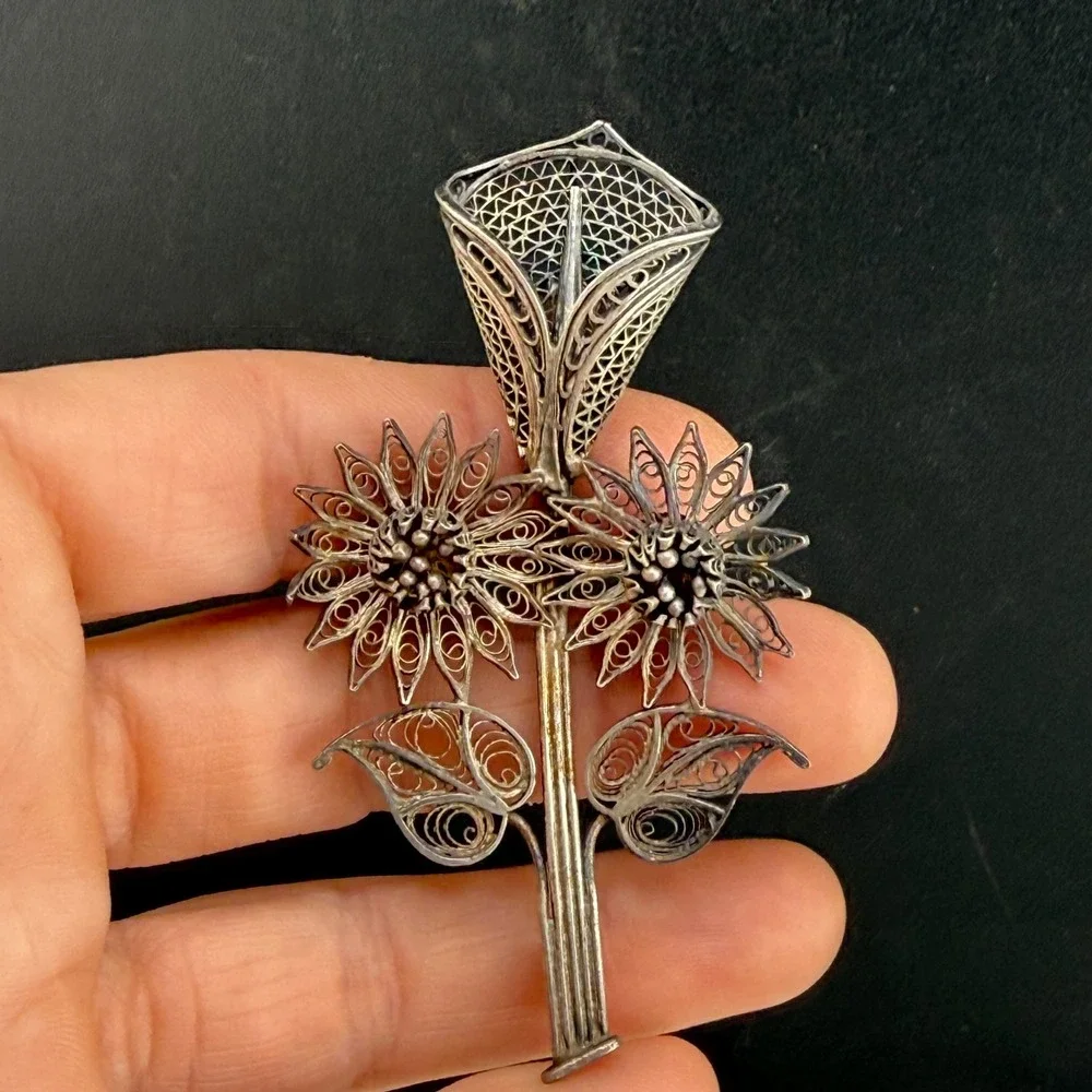 Vintage Spun Silver Brooch Silver Tone Filigree Sunflower Calla Lily Floral